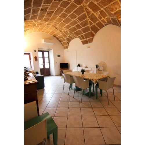 I Host Apartment - Piazza Civica 5
