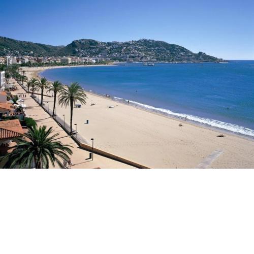 IAL1023 STUDIO POUR 4P A 2 PAS DE LA PLAGE SALATAR