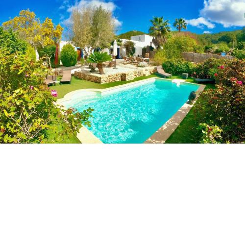 Ibiza, Rustic Country House With Swimming Pool