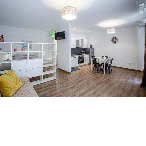 Ichnos Loft 33