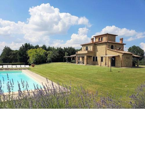 Ideal Holiday Home in Sanfatucchio with Private Pool