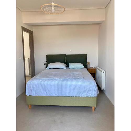 Ideal location, 360 sea view, 2 beds, modern apartment