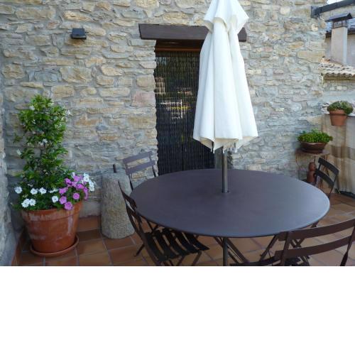 Idyllic country house in the foothills of the Pyrenees