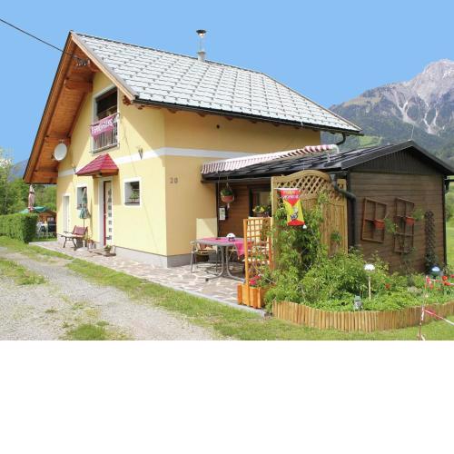 Idyllic Holiday Home in a beautiful location in Gail Valley