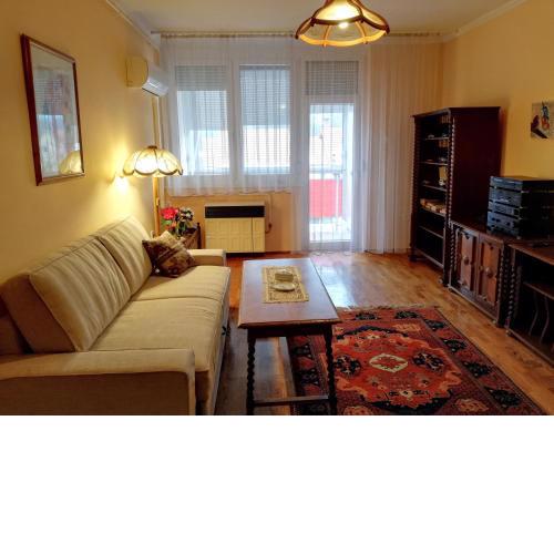 Ifjuság 68 Apartman