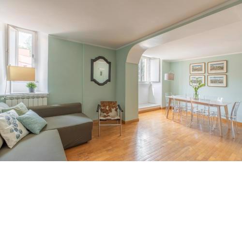 iFlat Colosseum Wide Apartment