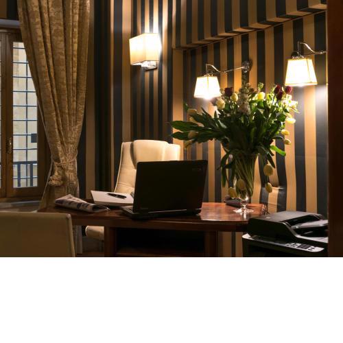 IG Suites