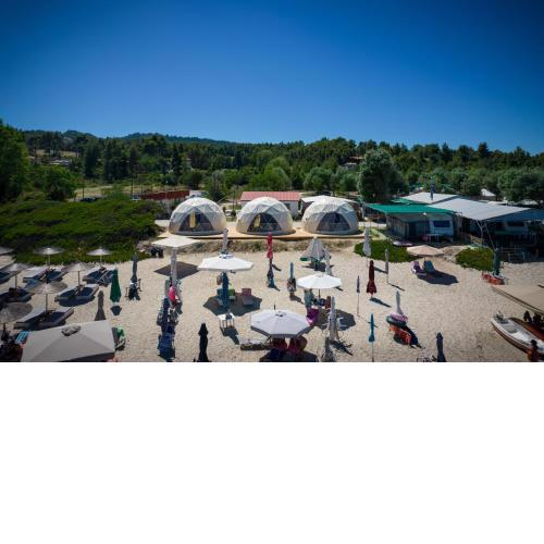 Igloo Beachfront