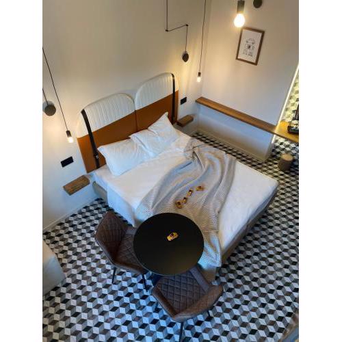 IKNOS Accommodation