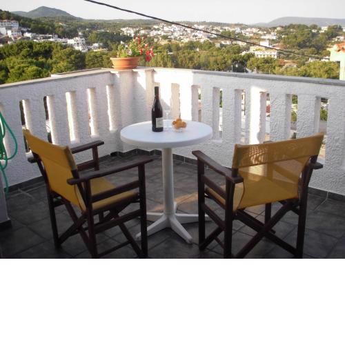 Ikos Studios and Apartments