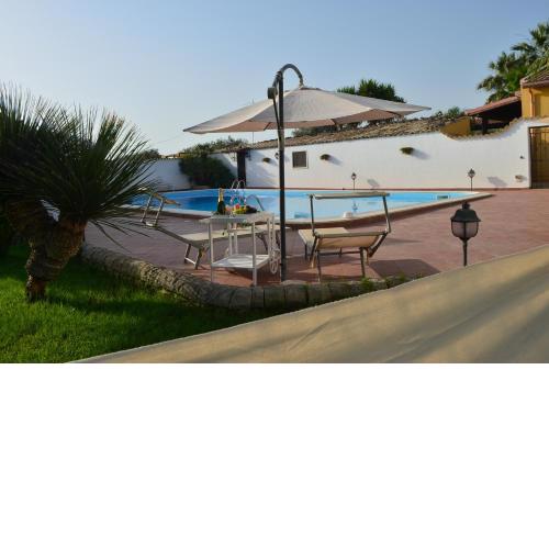 Il Cigno Reale - Rooms Leasing Touristic - Ragusa-White