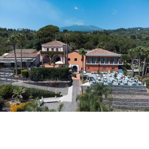 IL Ciliegio Dell 'Etna