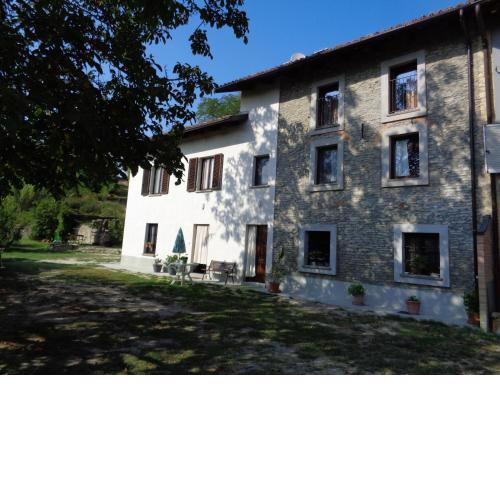 Il cortile dei frutti selvatici