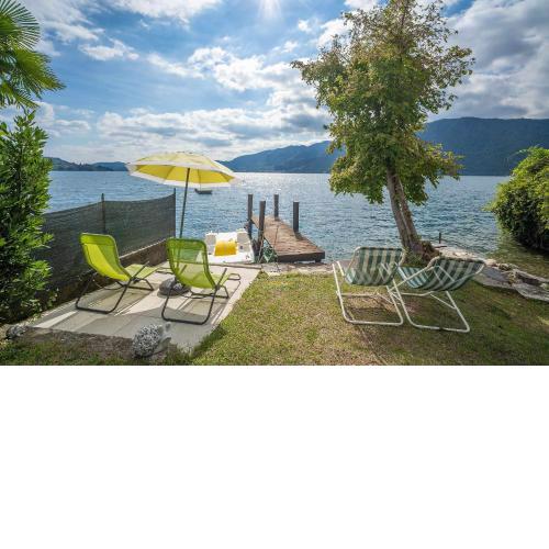 Il Glicine appartamento con darsena privata a lago