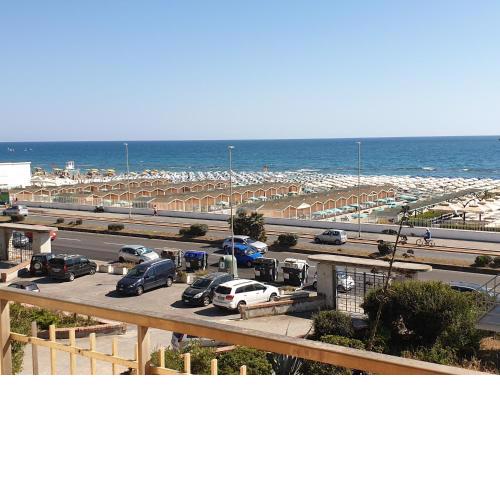 IL MARE DI ROMA APARTMENT