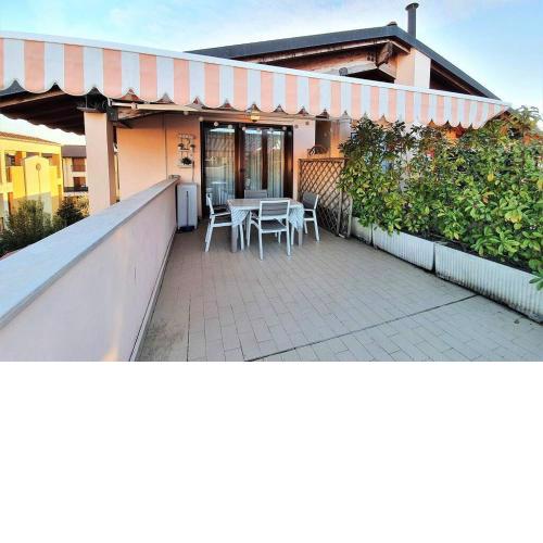 IL TORCHIO rooftop apartment with wide terrace