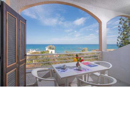 Iliostasi Beach Apartments