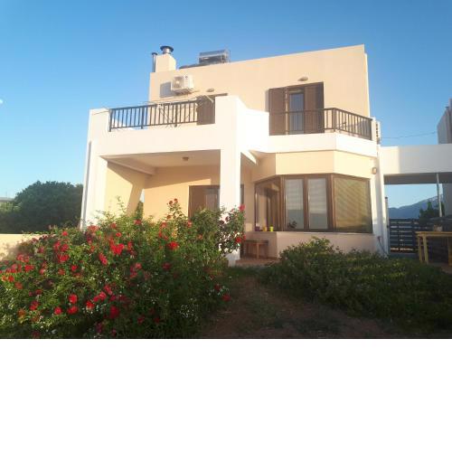 Immaculate 3-Bed House in Chania