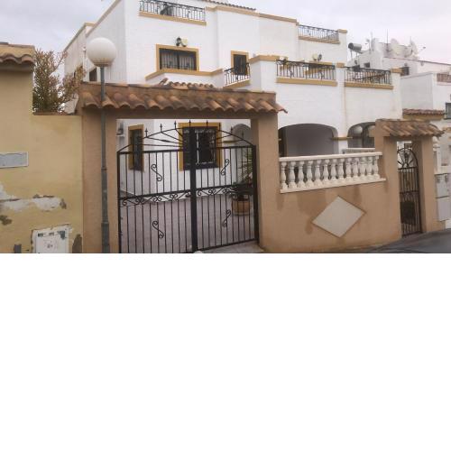 Immaculate 3-Bed Villa in Orihuela