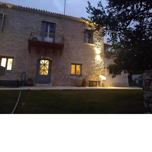 Immaculate 3-Bed Villa Stunning views in Pidasos