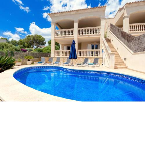 Immaculate Mallorca Villa Las Olas 3 Bedrooms Ideal for Families Couples Alcudia