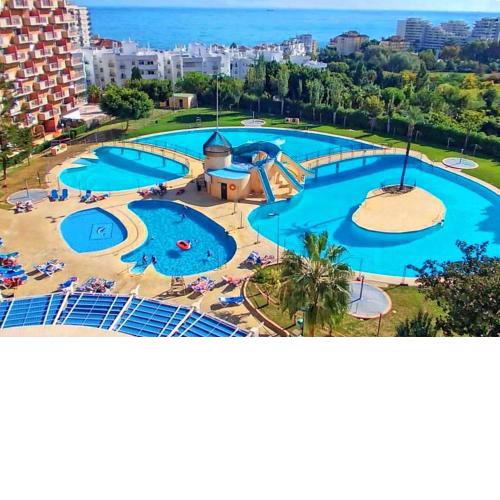 IMPECABLE ESTUDIO CON PARQUE ACUATICO