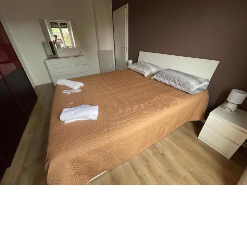 Impeccable 2-Bed House in Milano up to 4 people