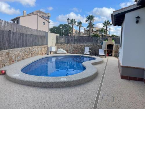 Impeccable 3-Bed Villa in Hancienda del alamo