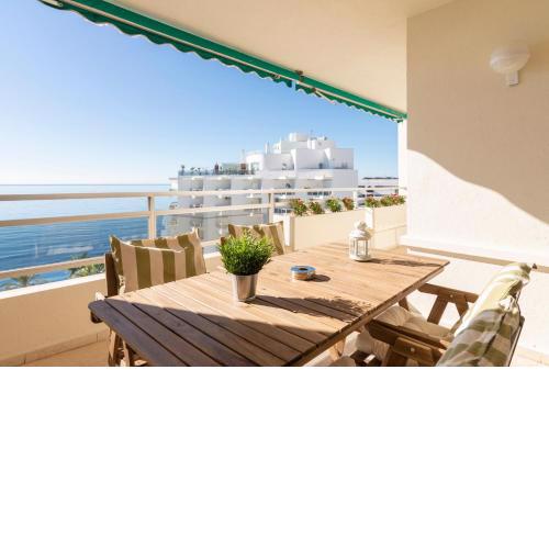 Imperator Sea Views Apartments