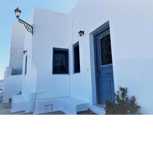 In Alto holiday home in Plaka Milos