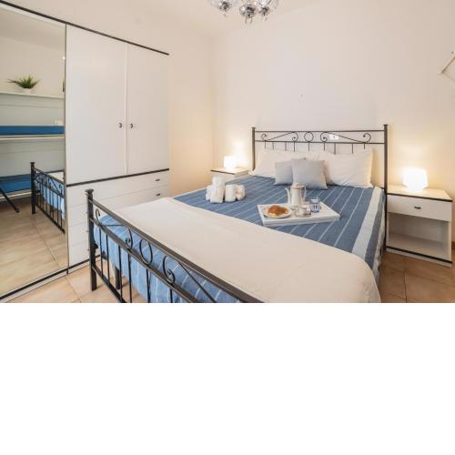 IN CENTRO E AL MARE - CASA CON TERRAZZO E NETFLIX
