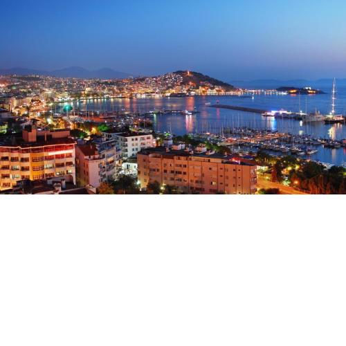 In Kusadasi Center, Walking Distance to Everywhere