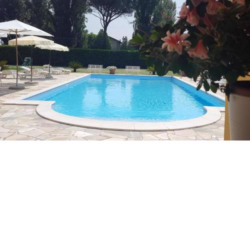 In Tenda in giardino