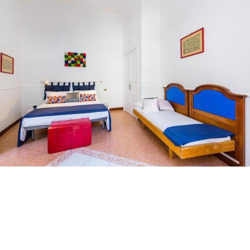 In the heart of Quartieri Spagnoli by Wonderful Italy