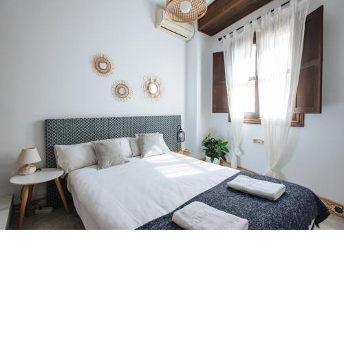 Increible Casa Independiente en Santa Cruz, Parking Opc