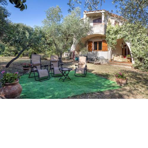 Independent Country Villa
