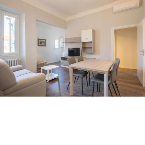 Indipendenza House