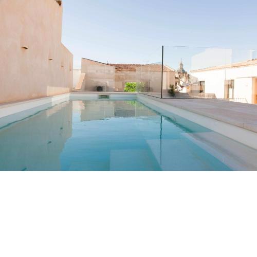 Indulge in Seville C