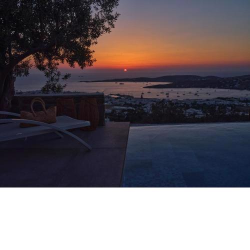 Infinity sea view cosy villa with private pool