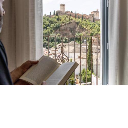 INOLVIDABLES VISTAS A LA ALHAMBRA, Parking