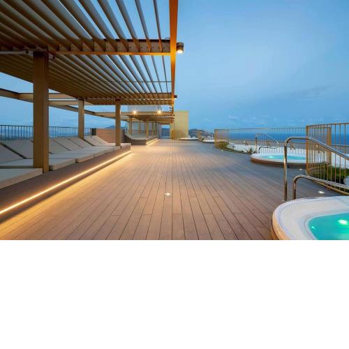 Intempo Sky Apartments 206