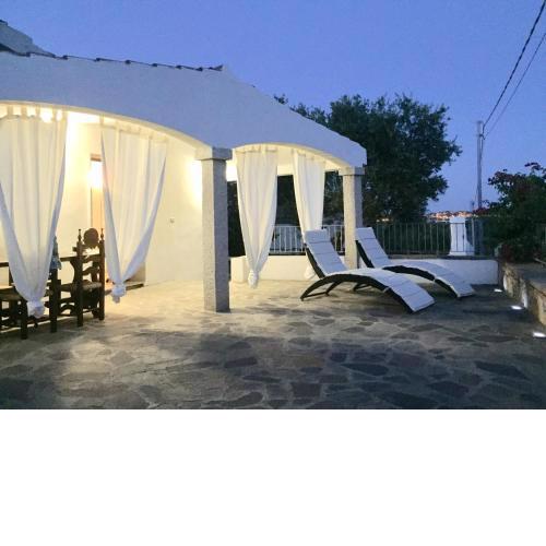 International House San Teodoro