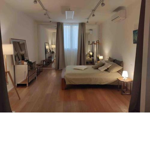 Interno4home: In centro storico con posto auto