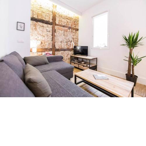 INTIMATE AND ARTISTIC FLAT WIFI PUERTA DEL SOL