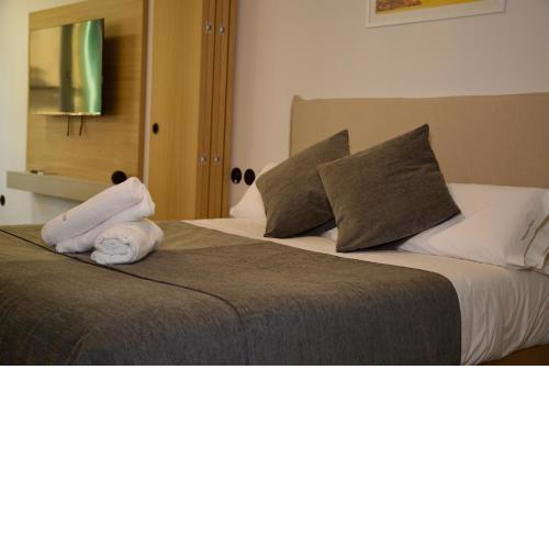 Inviting 1 - Bed Apartment in Amando Perez Suites