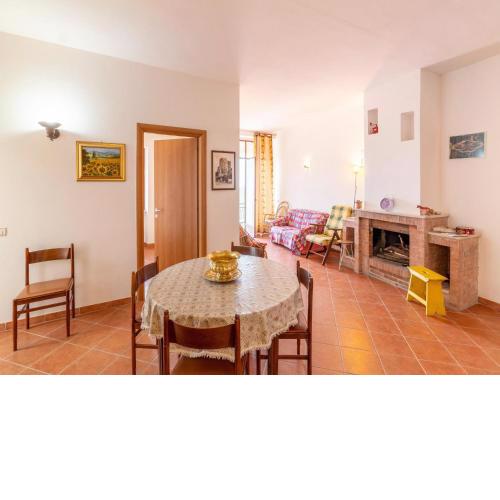 Inviting apartment in Umbria with garden