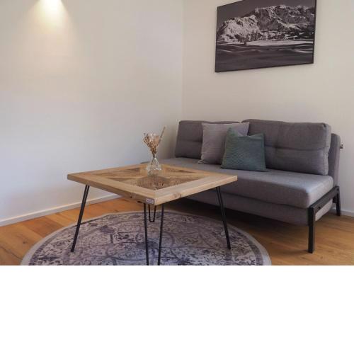 Inviting holiday home in Diensten am Hochk nig with terrace