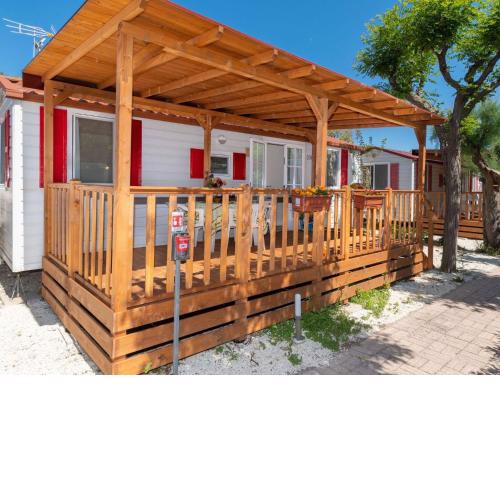 Inviting holiday home in Fermo directly on the sea