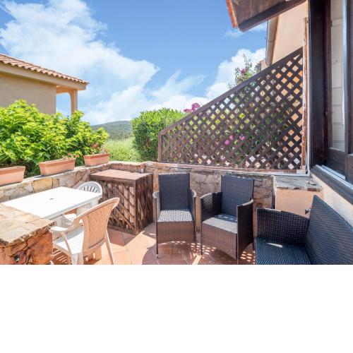 Inviting Holiday Home in Marinella near Beach City Centre