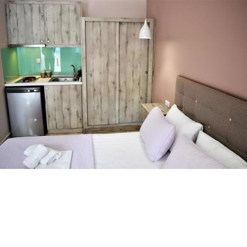 Ioni Rooms